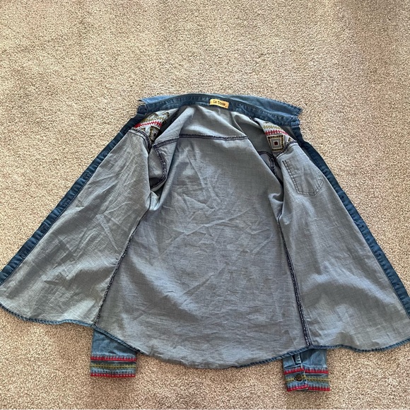 La Diosa Aztec Embroidered Denim Button-Up Long Sleeve Medium - Picture 7 of 11